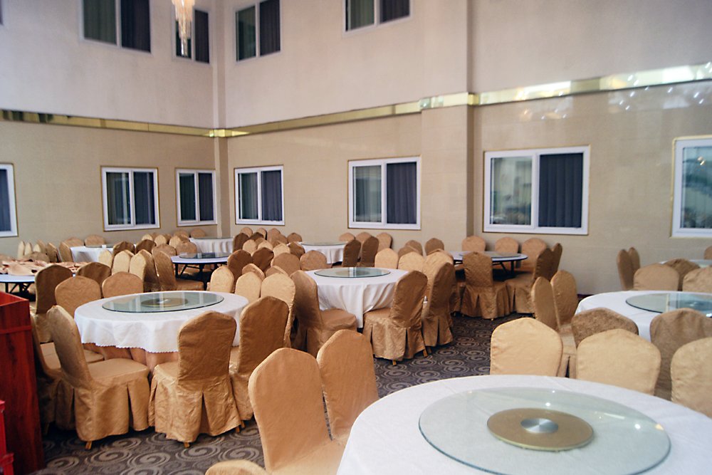 大连tt酒吧_重庆tt酒吧人均消费(3)