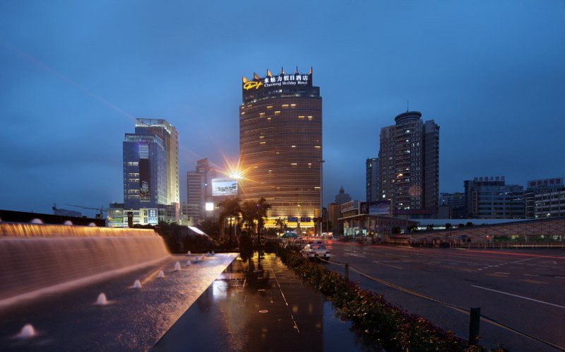 珠海来魅力假日酒店