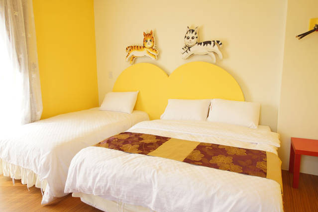 mini馆-3人房(一大床一小床)图片